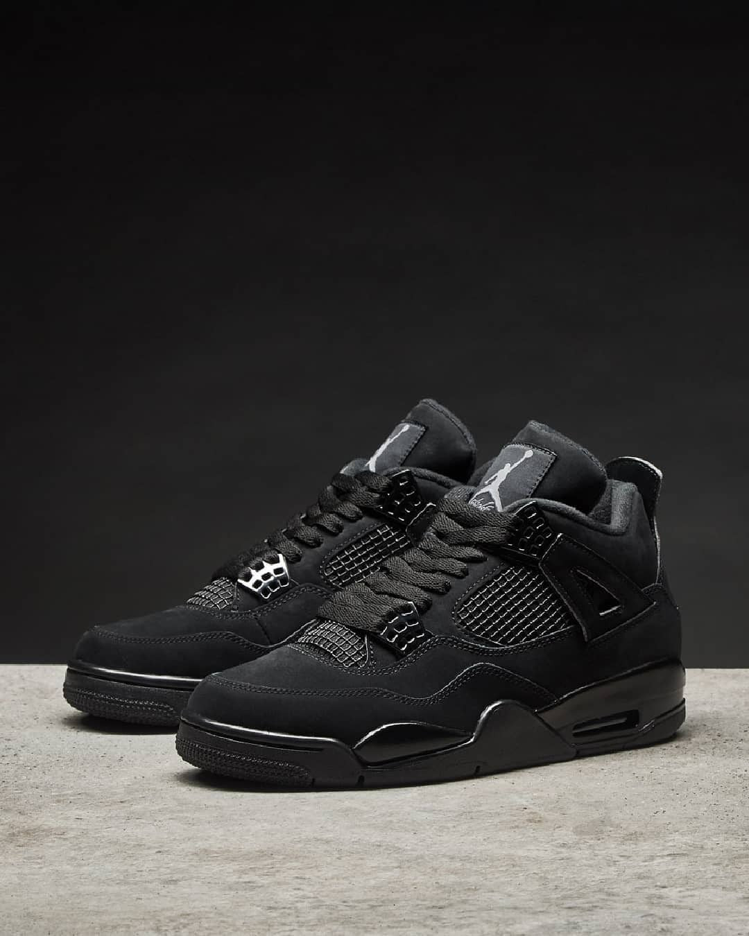 Air Jordan 4 Retro Black Cat