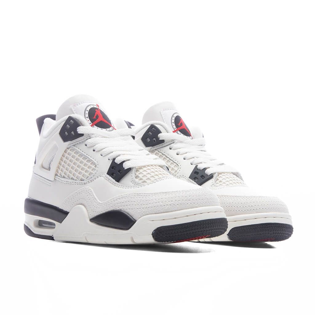 Air Jordan 4 Retro Flight Club