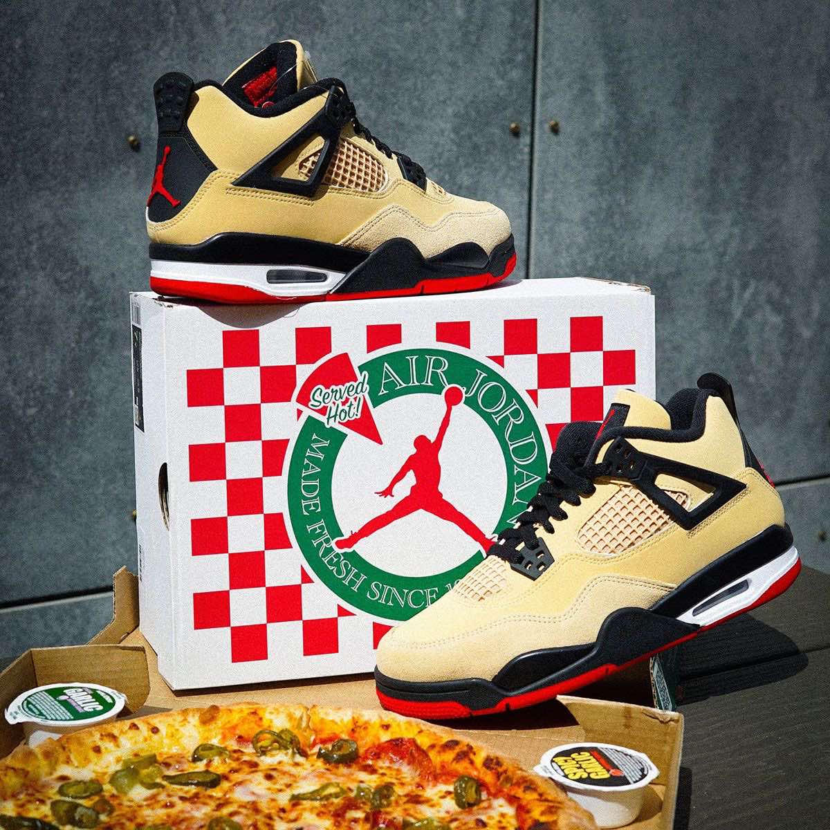 Air Jordan 4 Retro Pizza