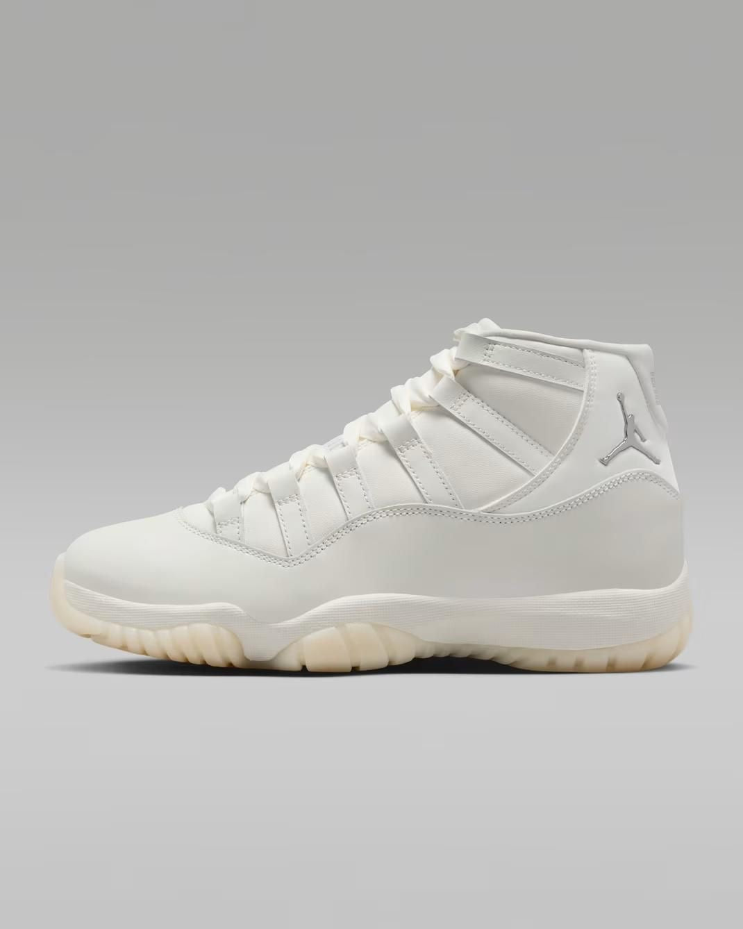 Air Jordan 11 Retro Pearl