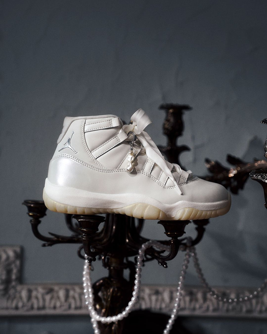 Air Jordan 11 Retro Pearl
